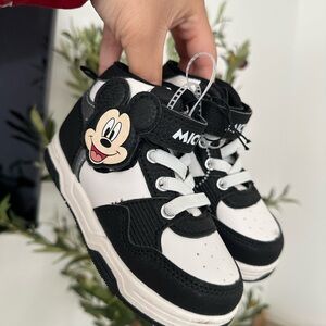 Brand New Mickey Mouse Shoes Toddler Size 8
